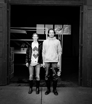 Gut Oggau - Winzer Stephanie und Eduard Tscheppe