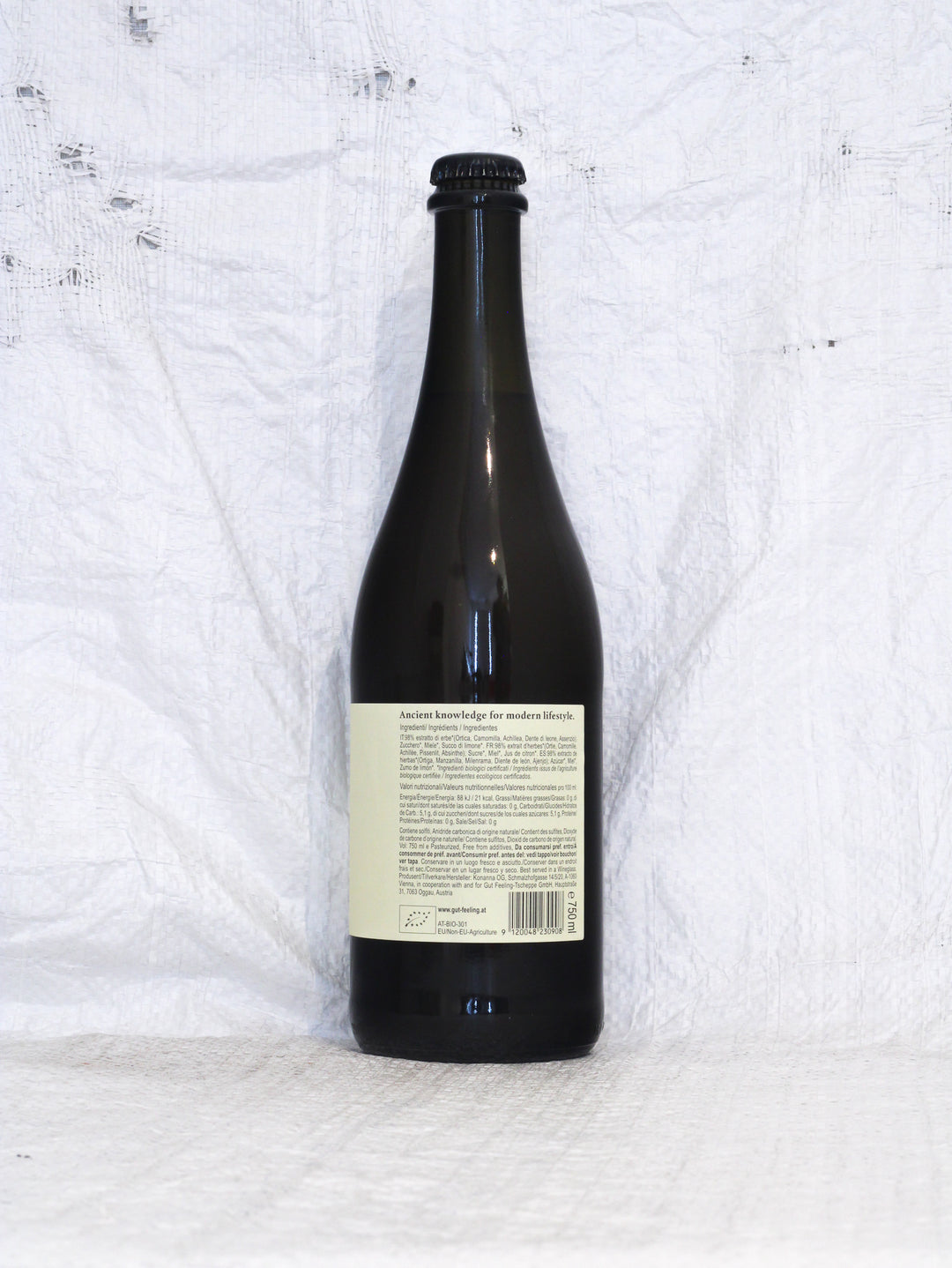Gut Feeling by Gut Oggau Non Vintage – Alkoholfreier botanical drink 0,0%, biodynamisch, 0,75L, erhältlich bei Weinskandal