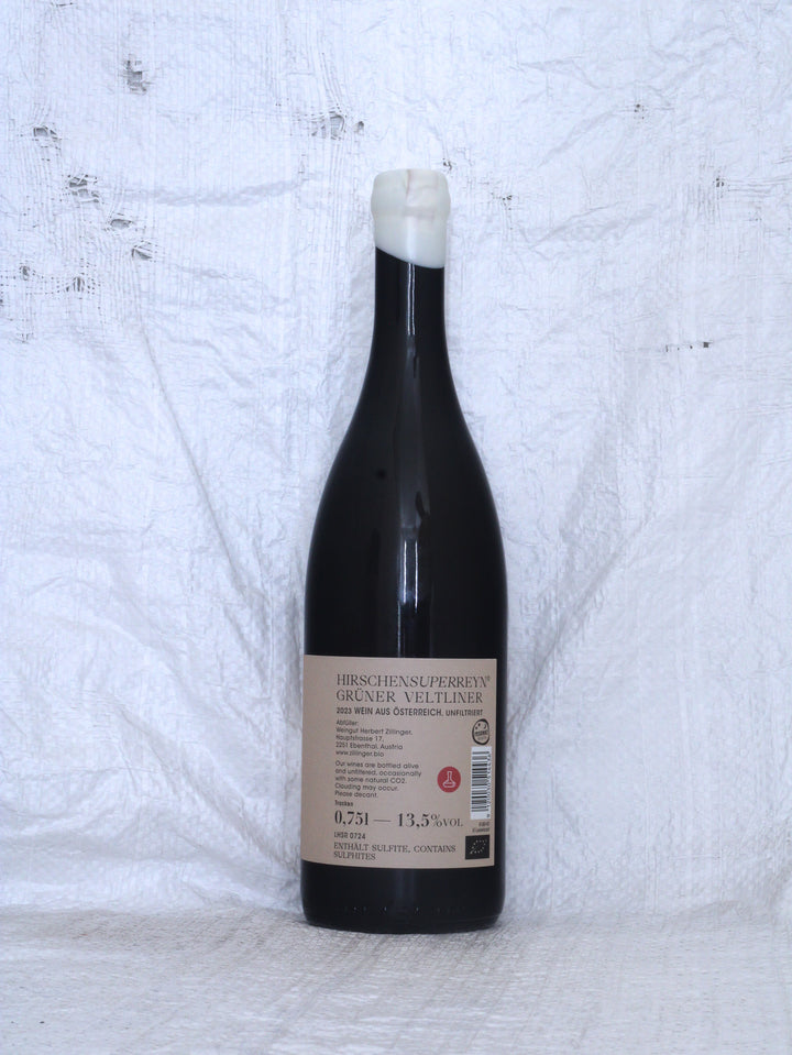 Herbert & Carmen Zillinger
Hirschensuperreyn 2023 Bio Weißwein aus Österreich Weinviertel