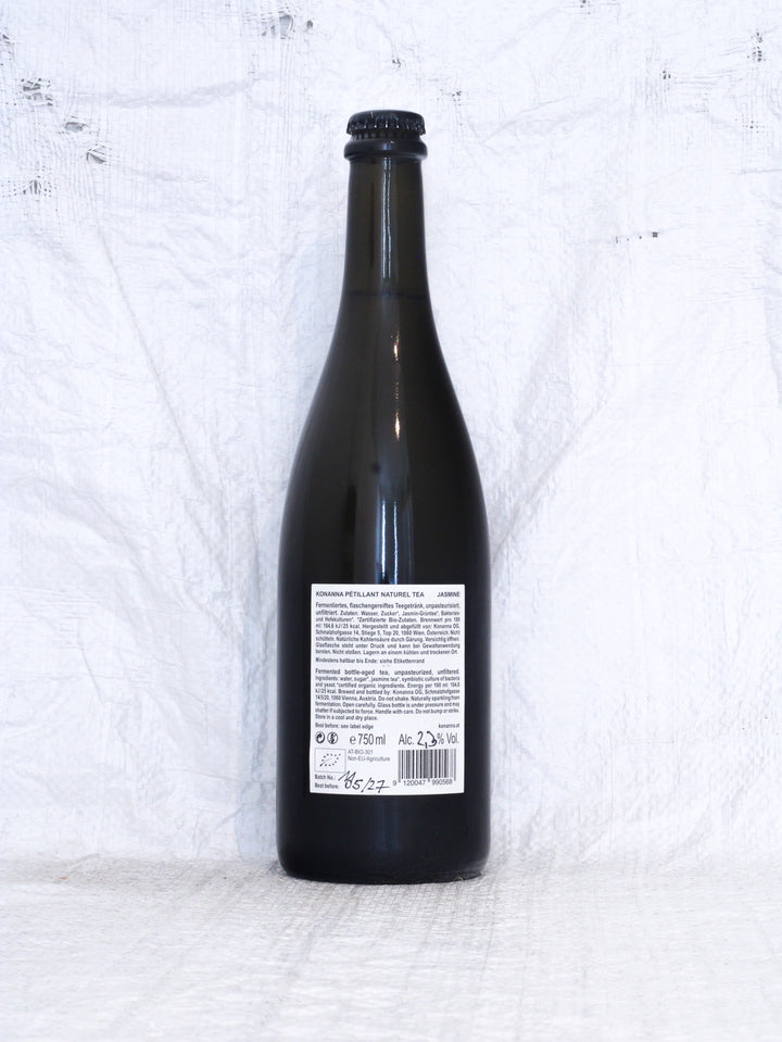 low alcohol Bio Jasmin Pét Nat Tee von Konanna aus Österreich