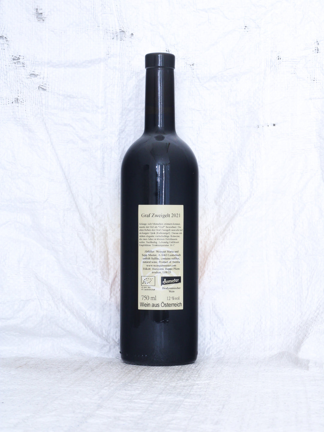 Weingut Maria und Sepp Muster
Graf Zweigelt 2021 Bio Rotwein aus der Steiermark. Biodynamischer Wein, Demeter.
