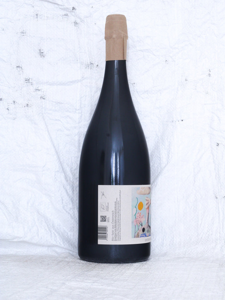 Schödl Family
UNTER WEISSEN WOLKEN Blanc de Blancs Brut Nature NV 1,5L MAG