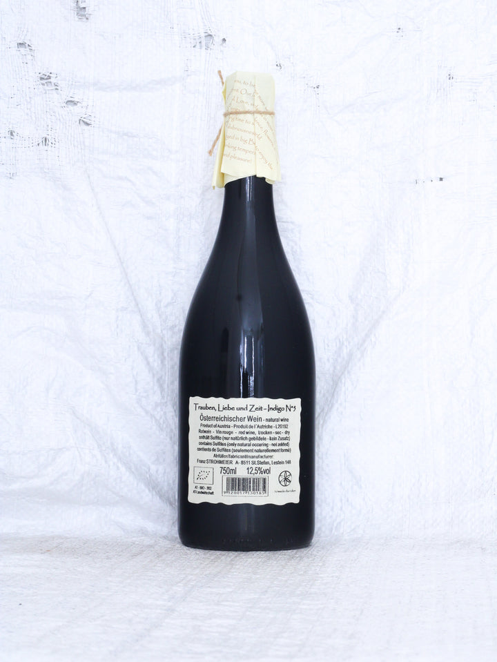 Franz Strohmeier Trauben Liebe Zeit
Indigo N°5 2019/20 Bio Rotwein Steiermark