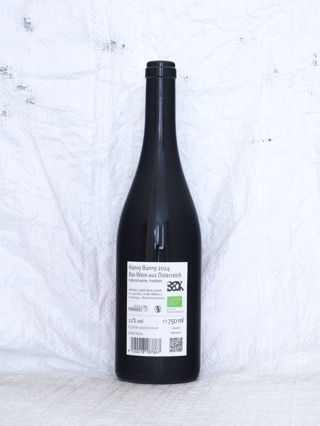 Judith Beck
Hunny Bunny 2024 0,75L Biowein aus Österreich