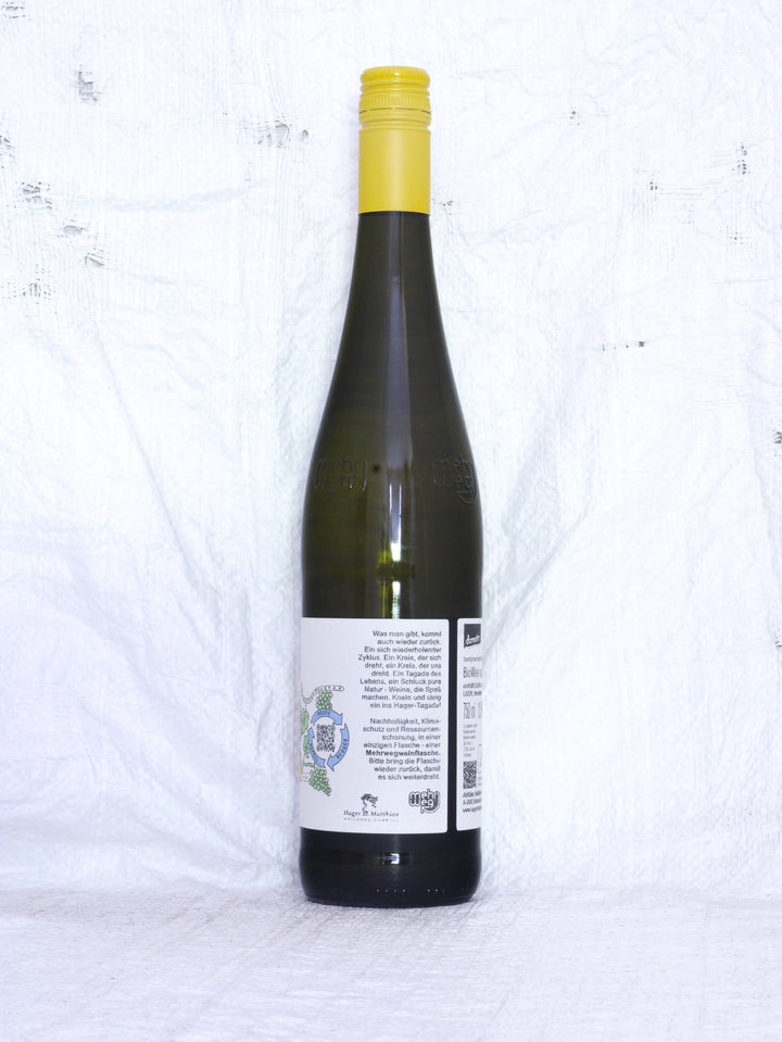 Mehrweg Weinflasche Grüner Veltliner Tagada NV vom Winzer Matthias Hager.