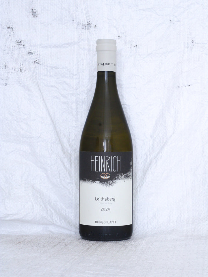 Weingut Heinrich
Chardonnay Leithaberg 2024 0,75L Bio Weißwein aus Österreich. Biodynamischer Wein, Demeter.