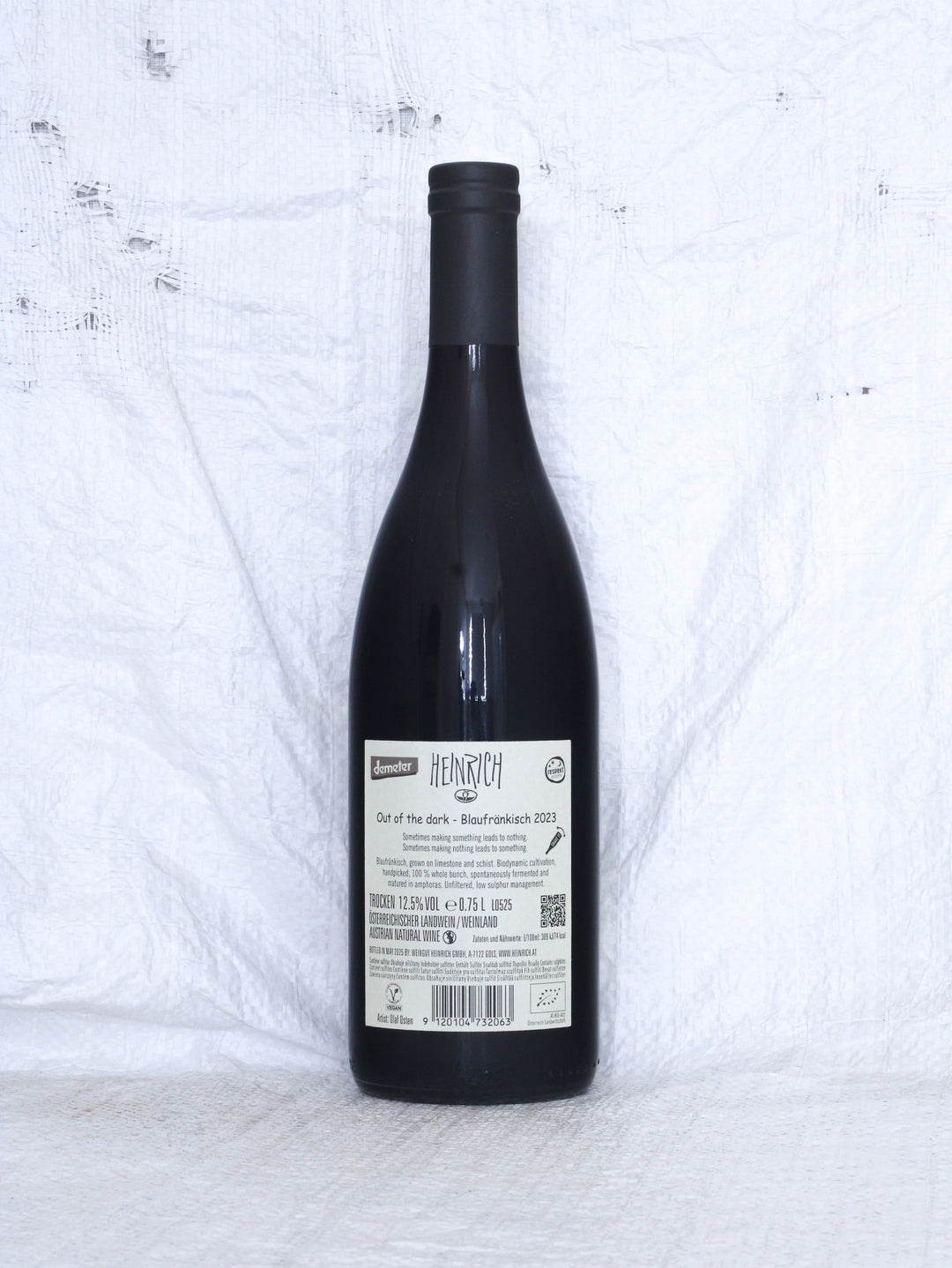Weingut Heinrich
Out of the Dark 2023 0,75L Bio Rotwein aus Österreich. Biodynamischer Wein, Demeter.