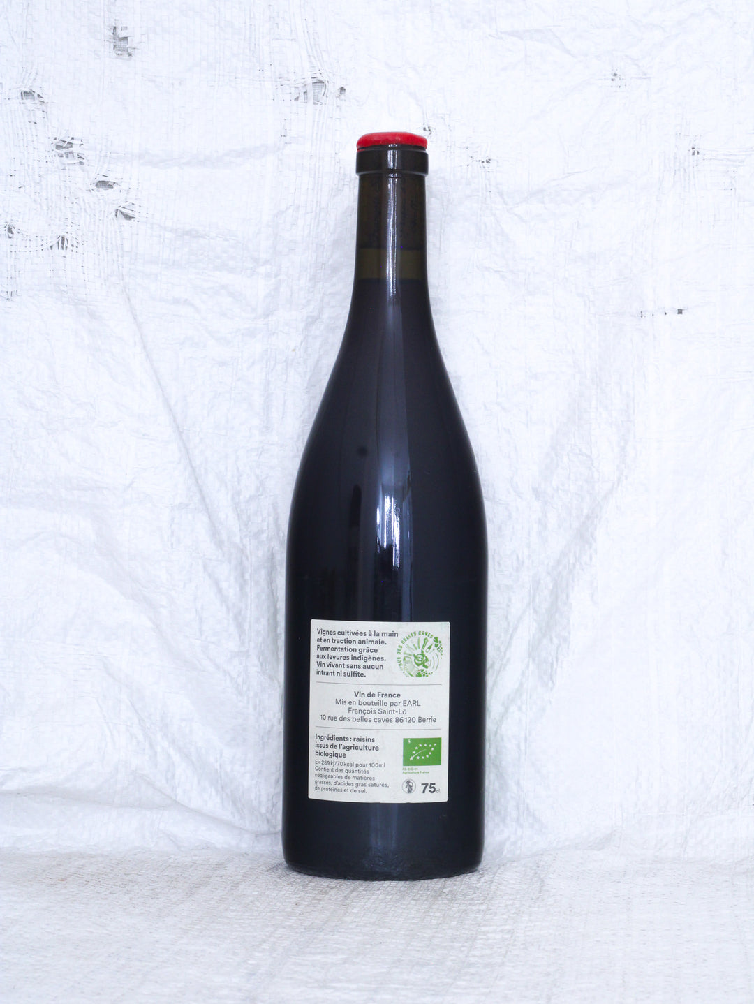 Detailansicht der Weinflasche Le Bout de la Rue 2024 von François Saint-Lô – biologisch erzeugter Naturwein aus Frankreich.