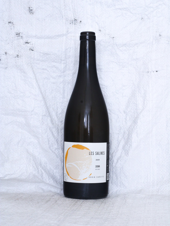 Les Salines 2025 von Robin Carette – Bio Naturwein aus Frankreich mit Vorderetikett in der 0,75-l-Weinflasche.