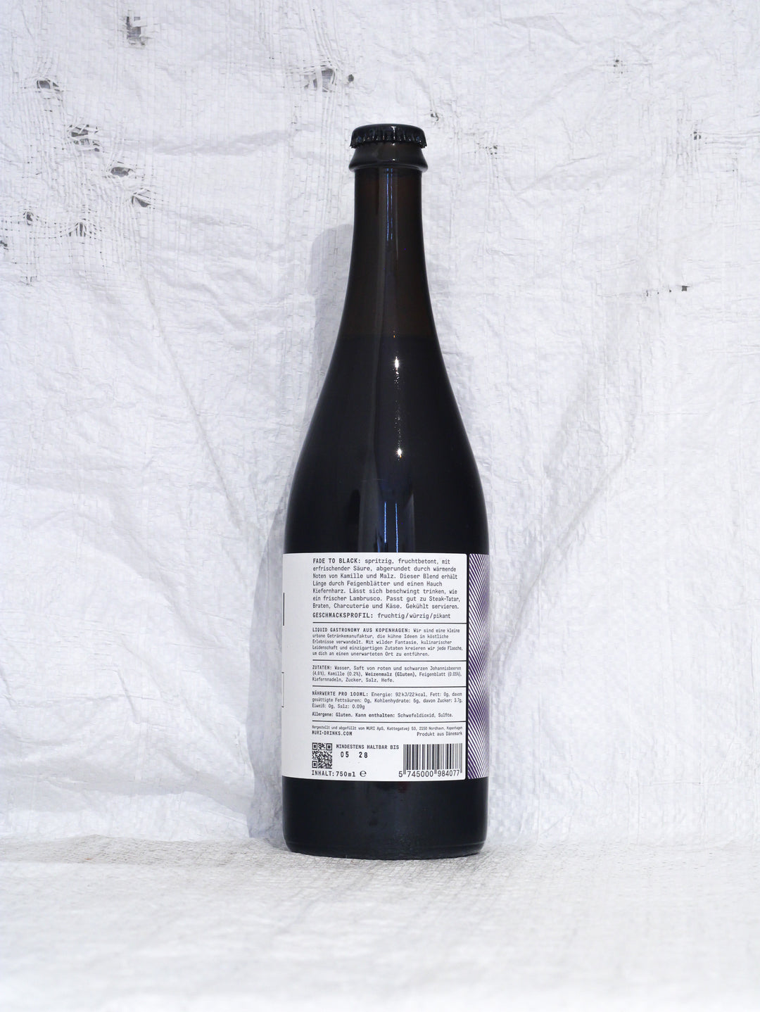 Fade to Black Muri Drinks | Alkoholfreie Weinalternative weinskandal Fade to Black Muri Drinks | Alkoholfreie Weinalternative weinskandal
